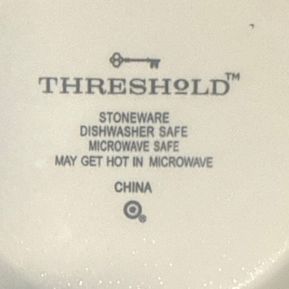 Threshold Stoneware Floral Appetizer 9" Plates Yellow Blue White Set of 2 Round - Picture 3 of 3